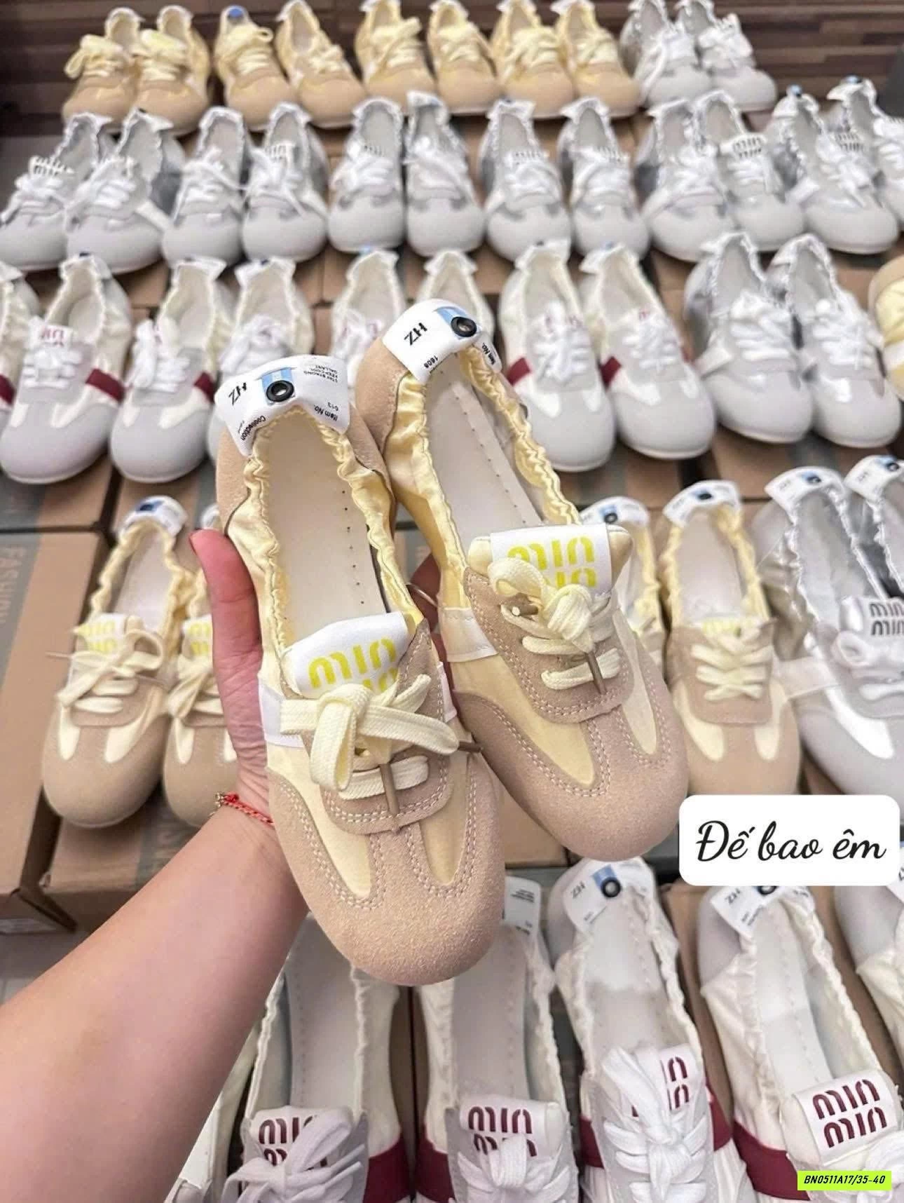 GIÀY SLIPON MIU NỮ