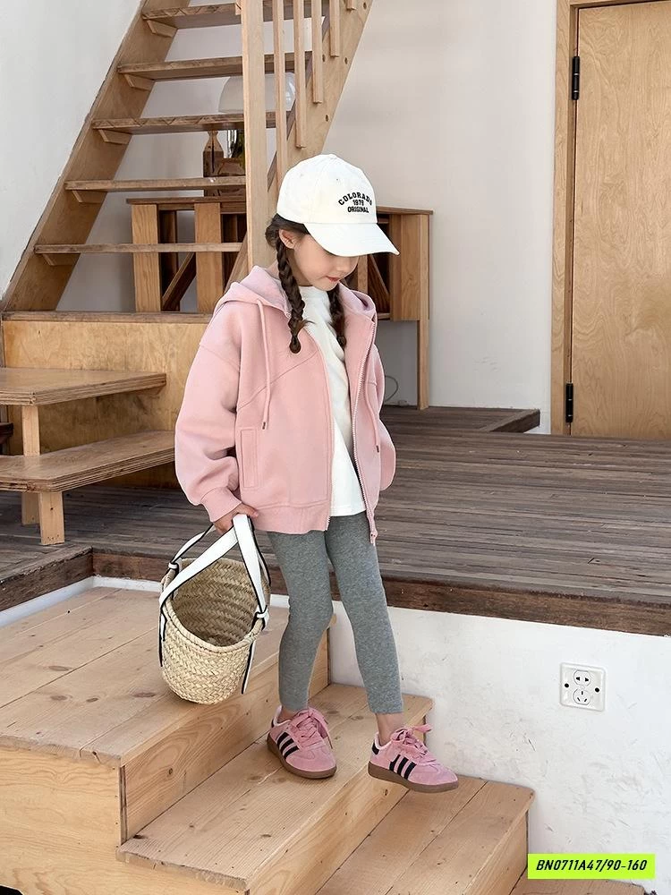 KHOÁC NỈ LIỀN MŨ 24S071 AMBB