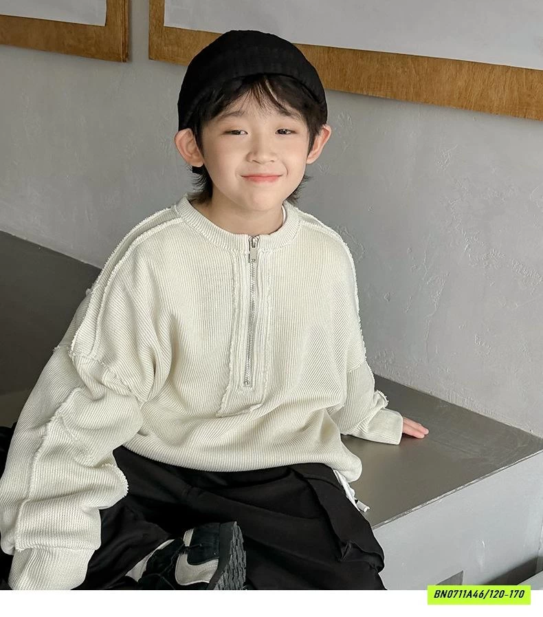 ÁO NỈ KHÓA CỔ RÁCH CÁ TÍNH