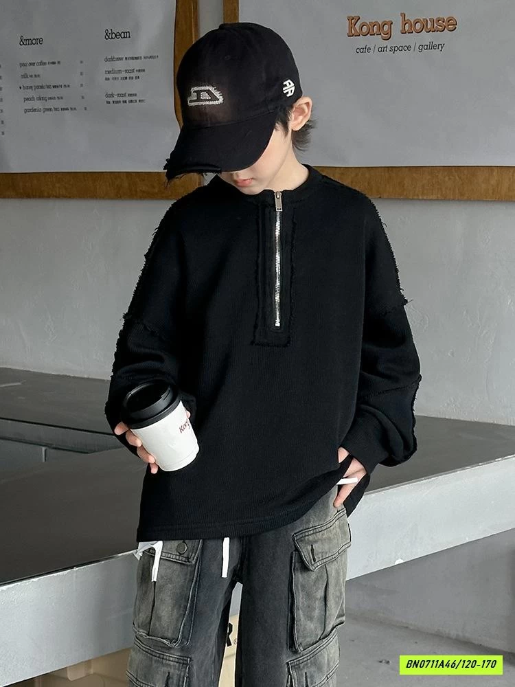 ÁO NỈ KHÓA CỔ RÁCH CÁ TÍNH