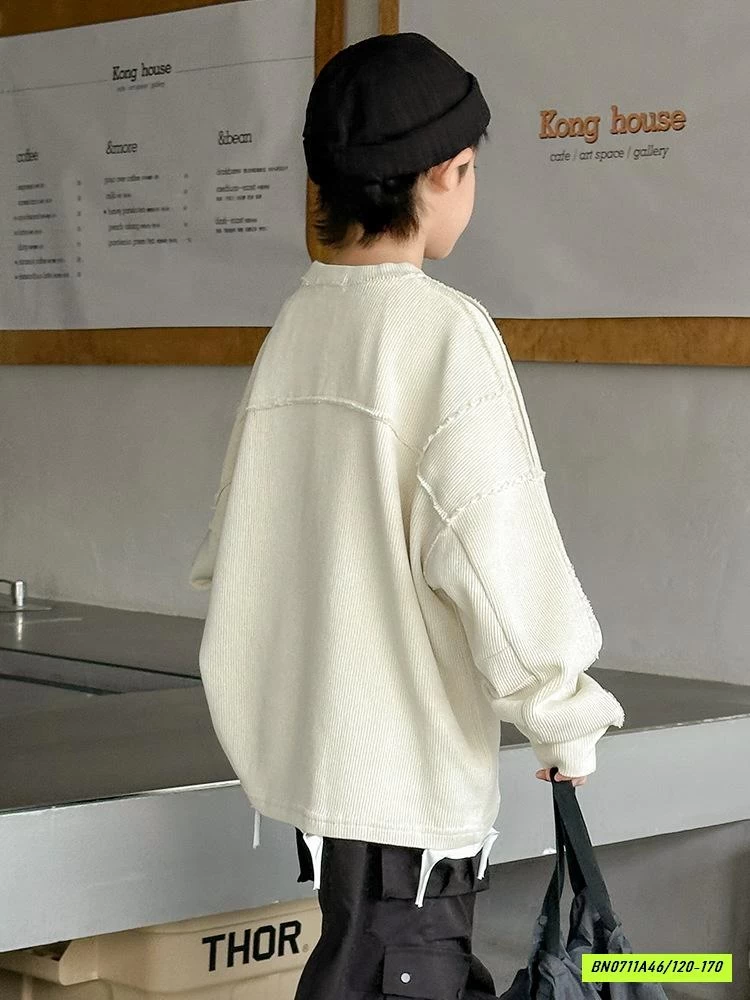 ÁO NỈ KHÓA CỔ RÁCH CÁ TÍNH