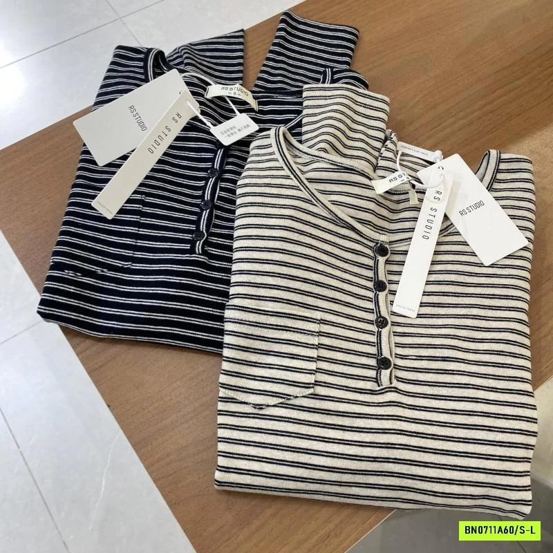 ÁO NỈ KẺ CÚC CỔ RS.STUDIO