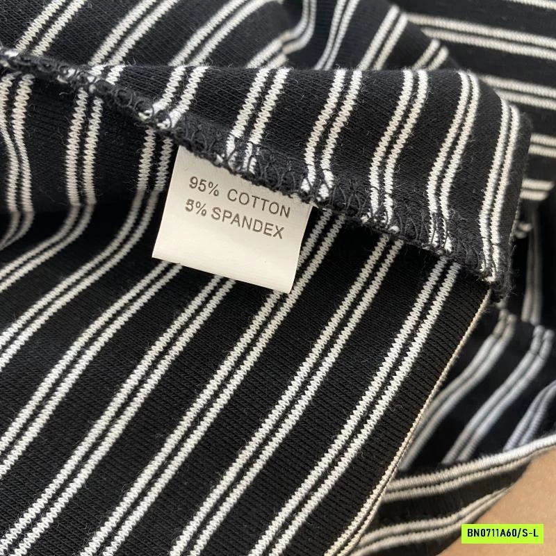 ÁO NỈ KẺ CÚC CỔ RS.STUDIO