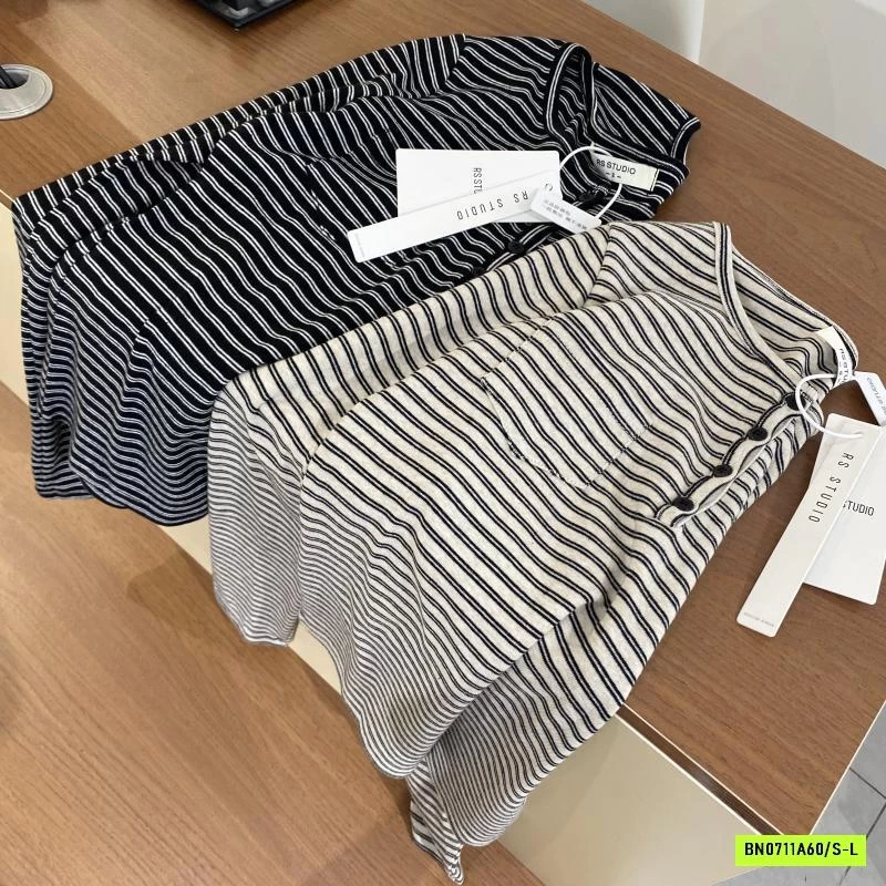 ÁO NỈ KẺ CÚC CỔ RS.STUDIO