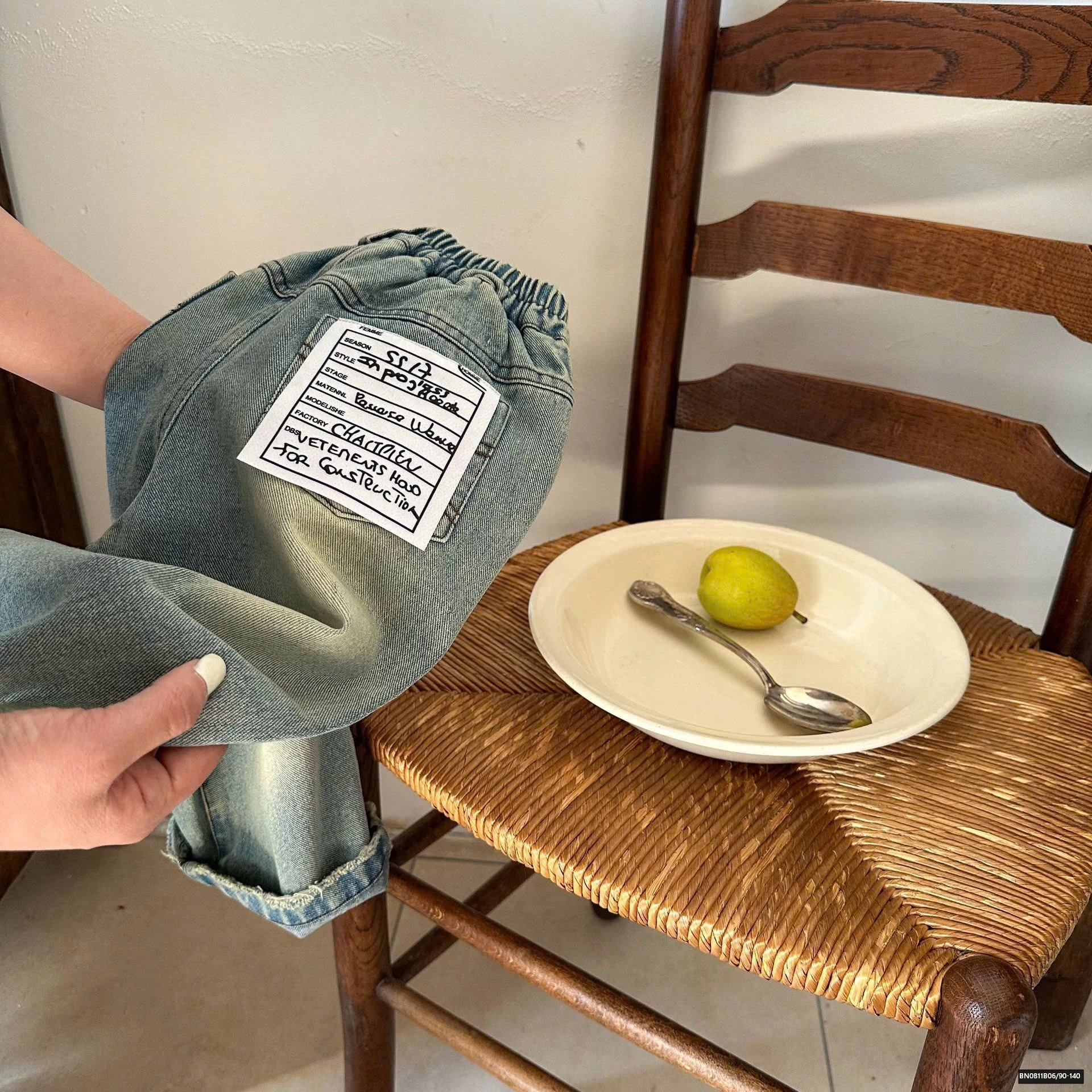 QUẦN JEAN RÁCH BẠC MÀU MMY