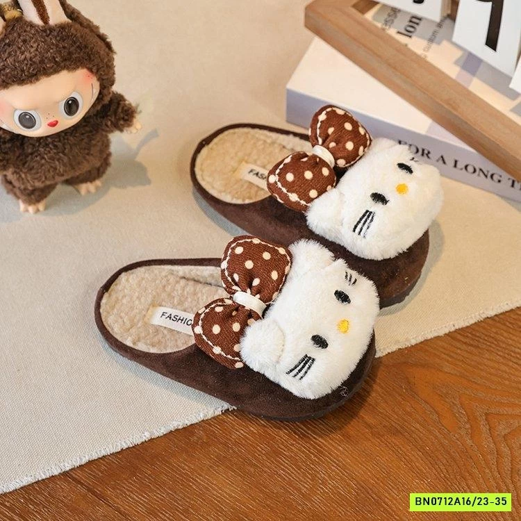 SỤC LÔNG GẮN CHARM KITTY