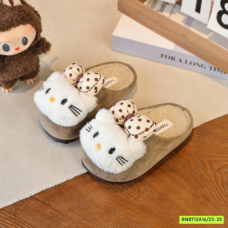 SỤC LÔNG GẮN CHARM KITTY