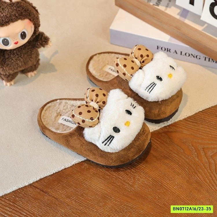 SỤC LÔNG GẮN CHARM KITTY