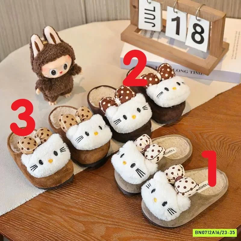 SỤC LÔNG GẮN CHARM KITTY