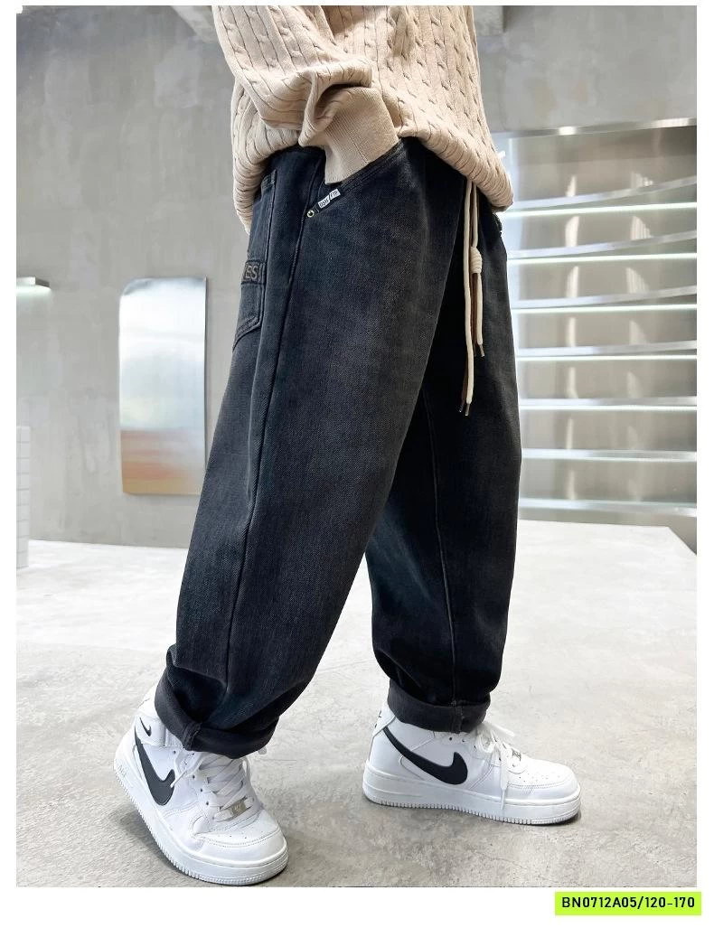 JEANS THÊU TÚI SAU SZ ĐẠI