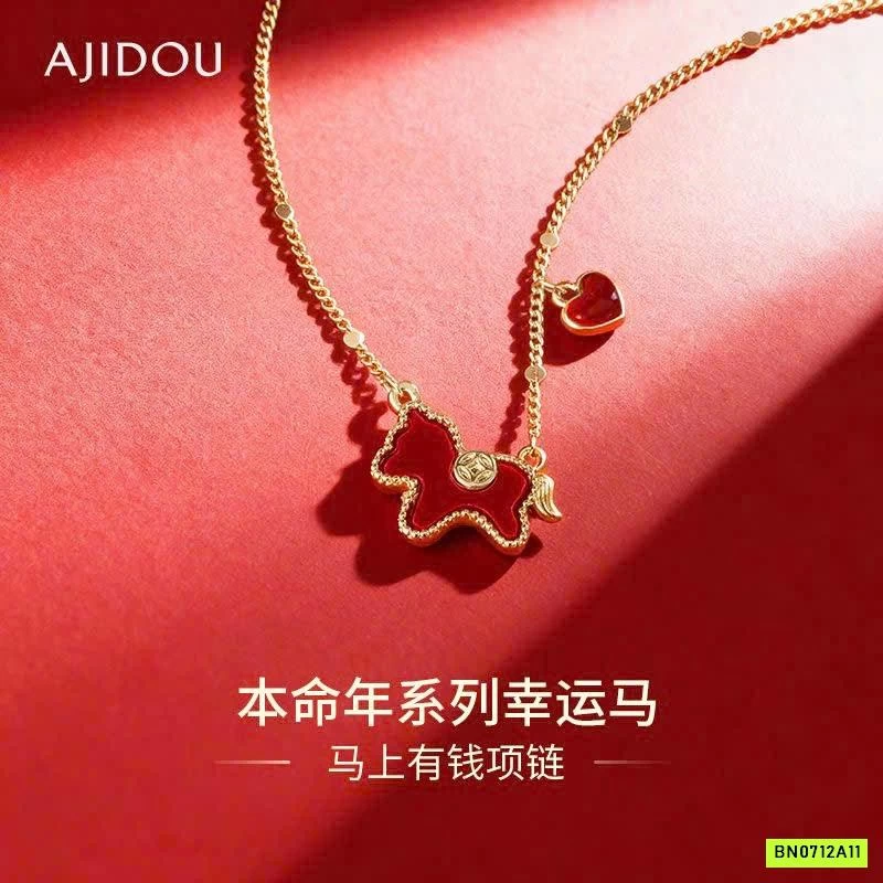 DÂY CHUYỀN NGỰA ĐỎ NHÀ AJIDOU