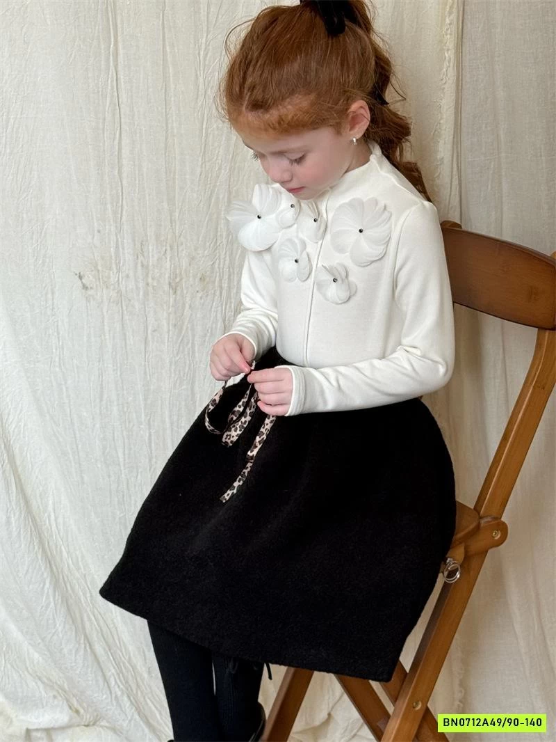 ÁO GẮN HOA 3D MIX CV NHUNG CHENGLE