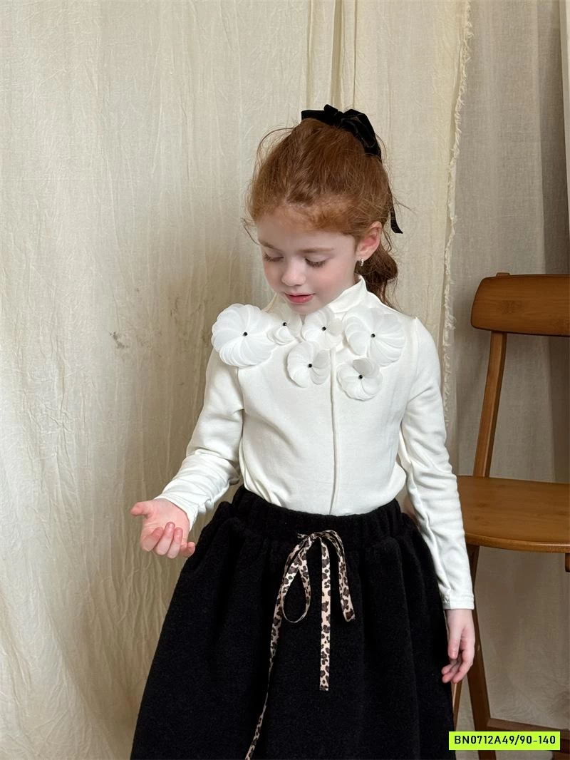 ÁO GẮN HOA 3D MIX CV NHUNG CHENGLE