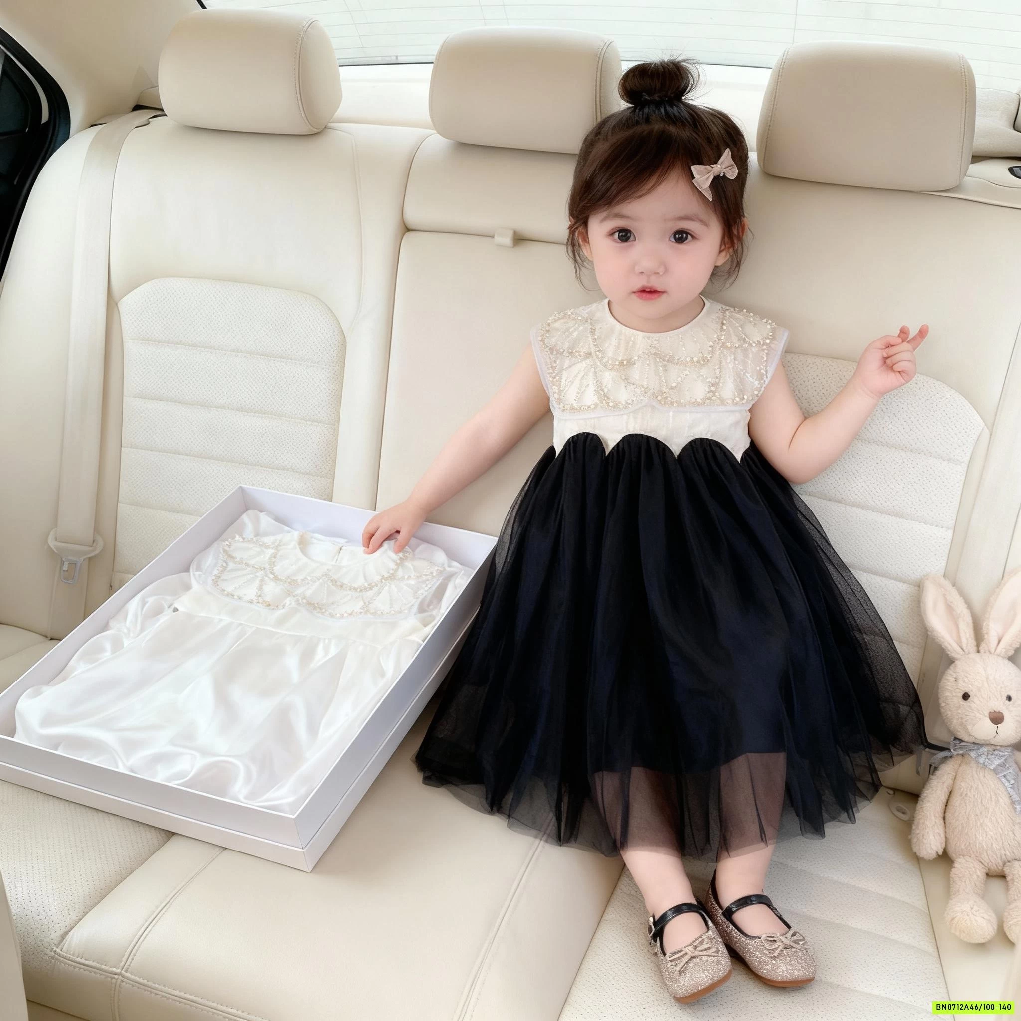 VÁY TIỂU THƯ QCCC BLUETOWN