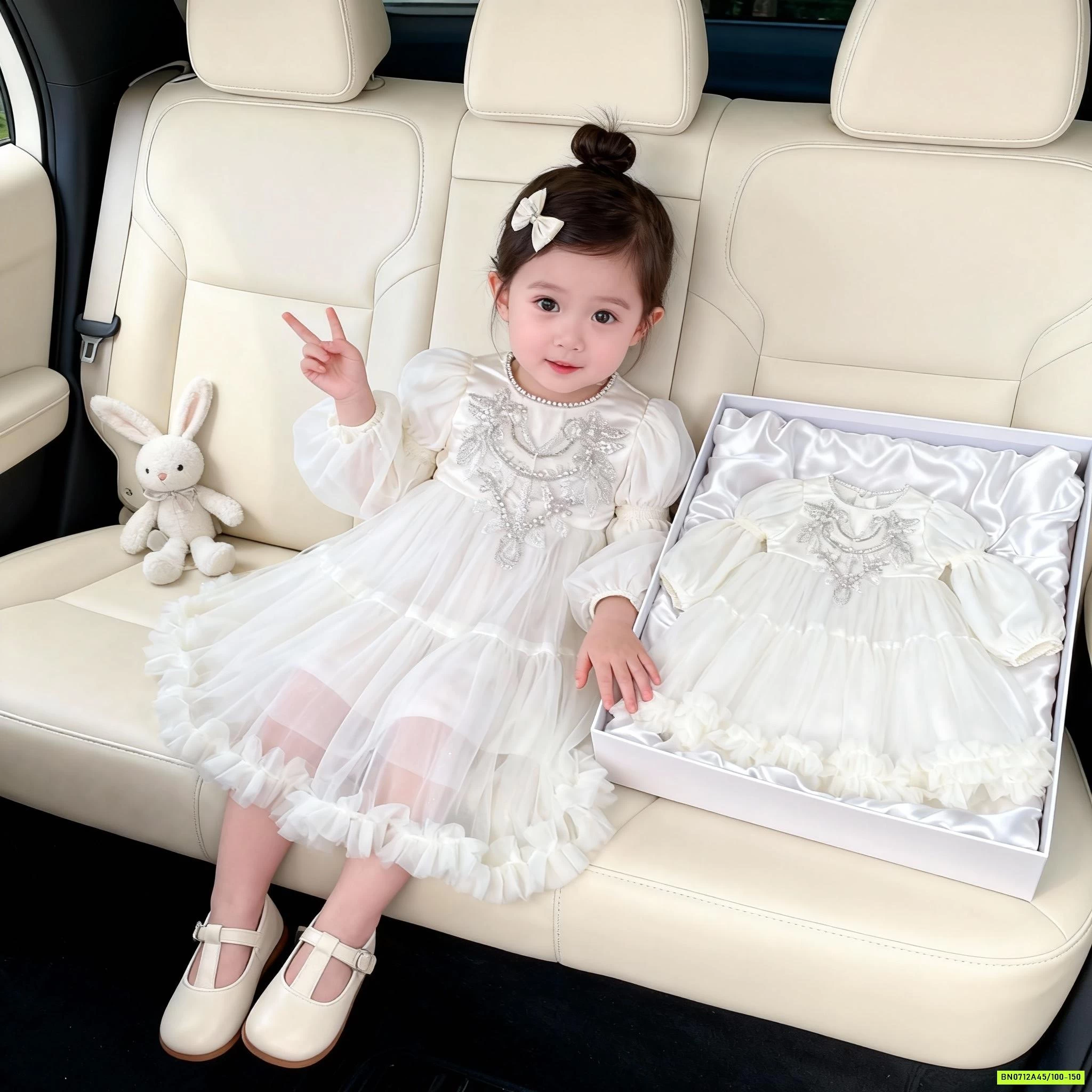 ĐẦM CÔNG CHÚA TRẮNG ĐÍNH CƯỜM BLUETOWN