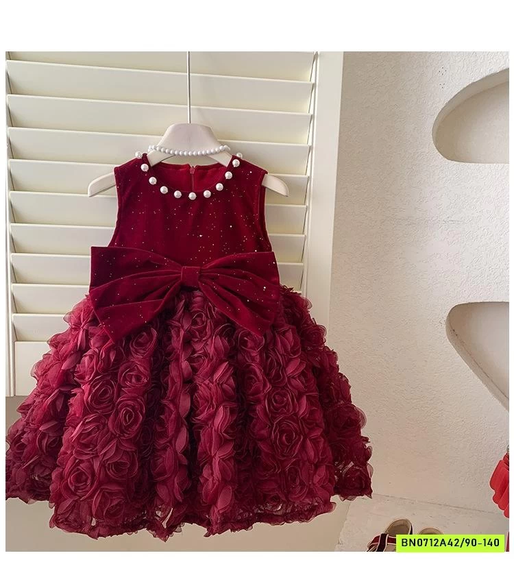 ĐẦM ĐỎ HOA HỒNG 3D CỔ GẮN NGỌC