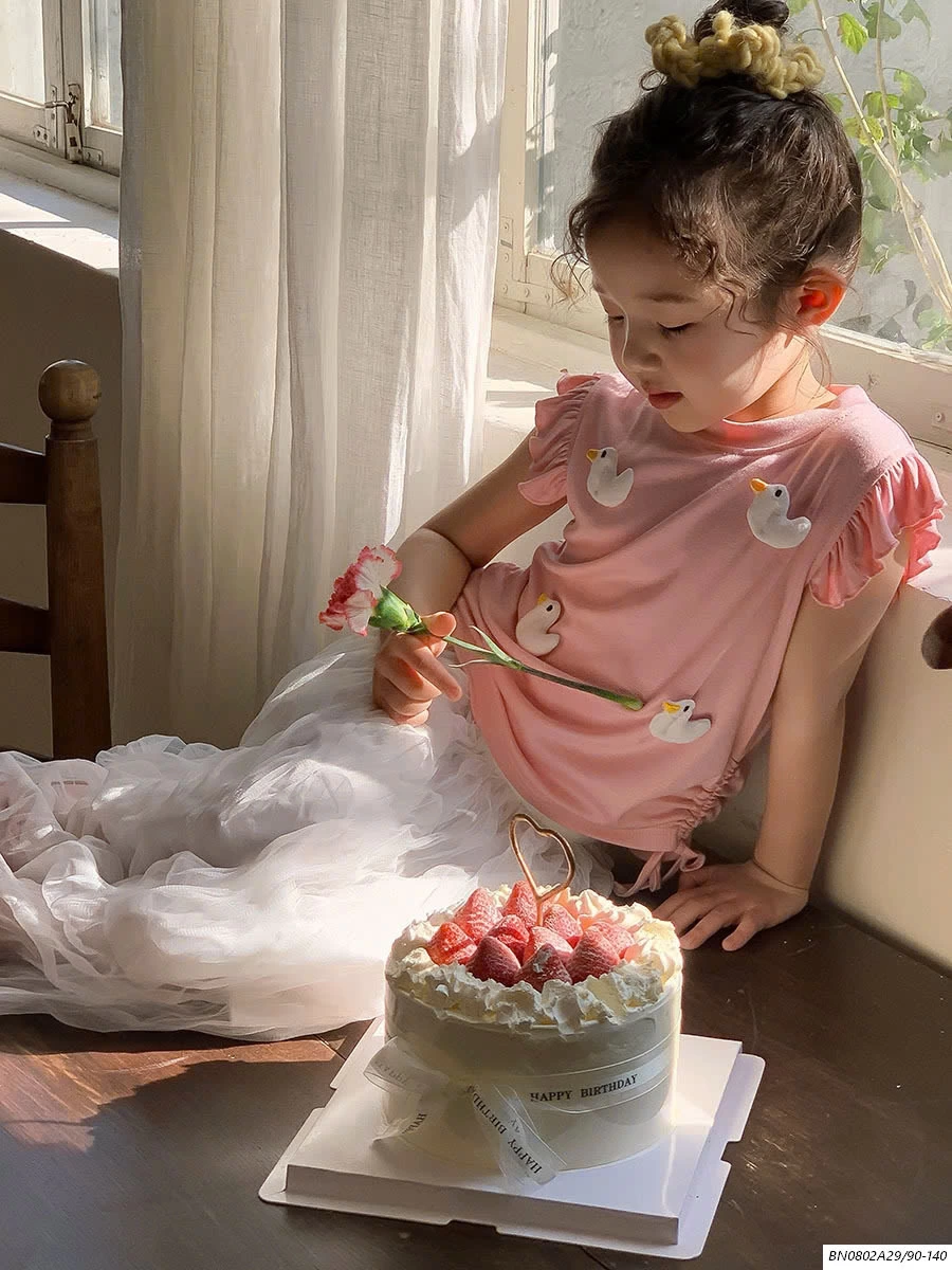 ÁO CÁNH TIÊN GẮN VỊT CON