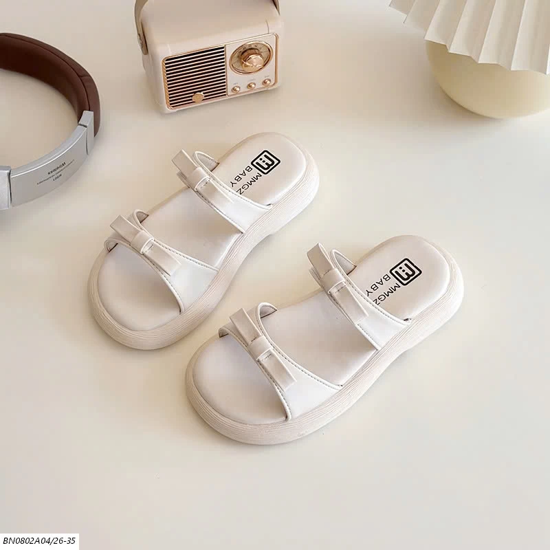 DÉP LÊ 2 QUAI NGANG ĐÍNH NƠ BG