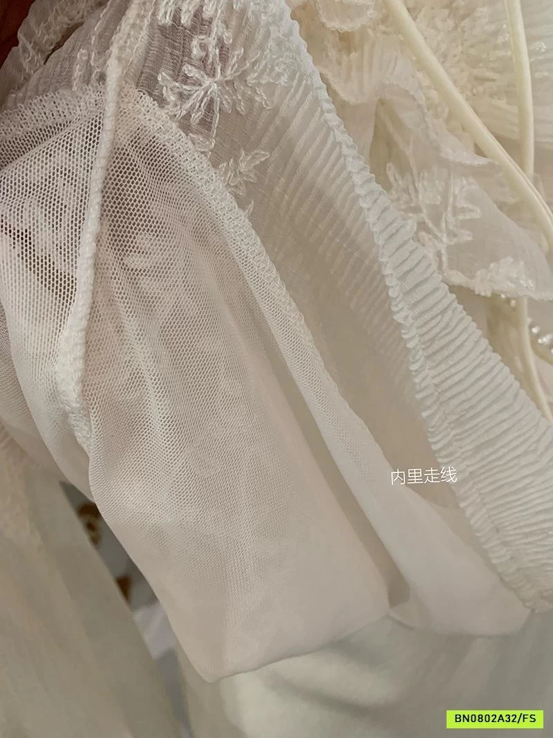 SƠ MI VOAN BÈO THÊU NỔI