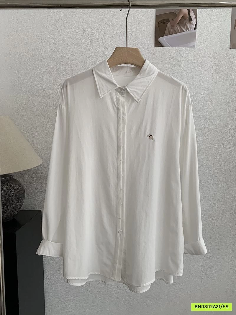 SƠ MI ĐŨI CỔ ĐỨC THÊU LOGO