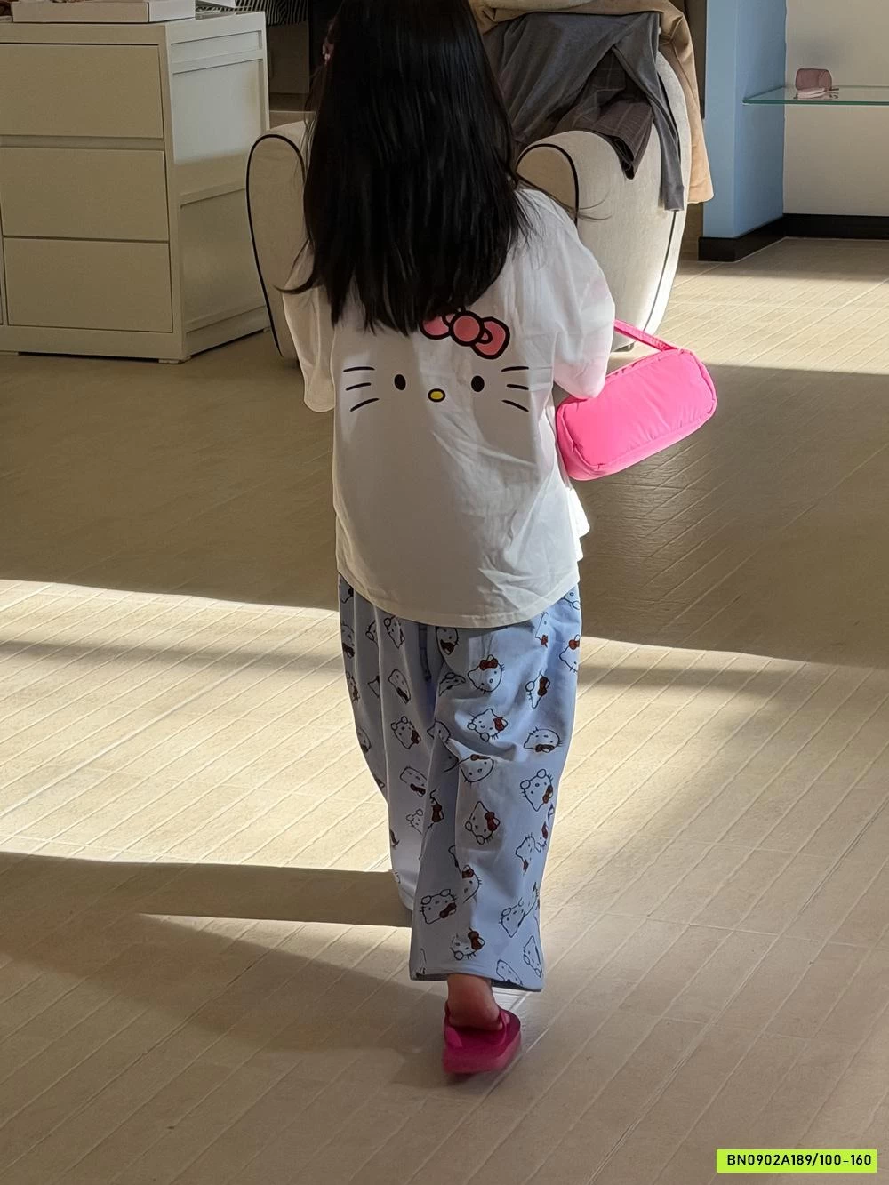 ÁO THUN KITTY IN CHỮ NHỎ KUMAIKIDS