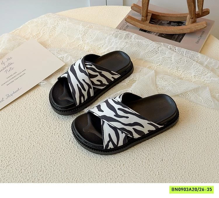 DÉP LÊ QUAI CHÉO HỌA TIẾT VẰN