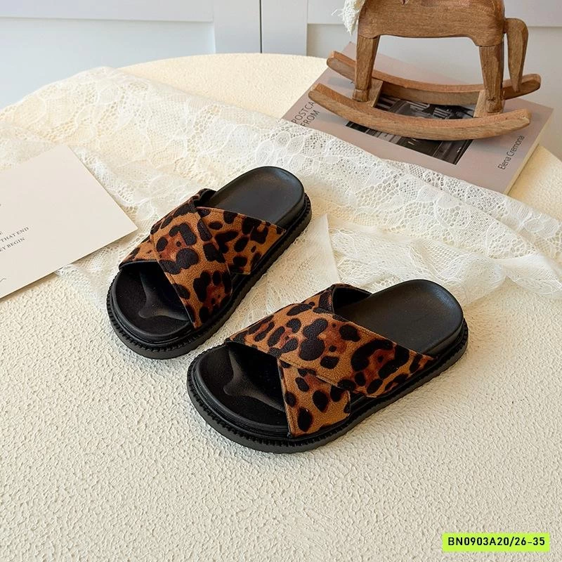 DÉP LÊ QUAI CHÉO HỌA TIẾT VẰN