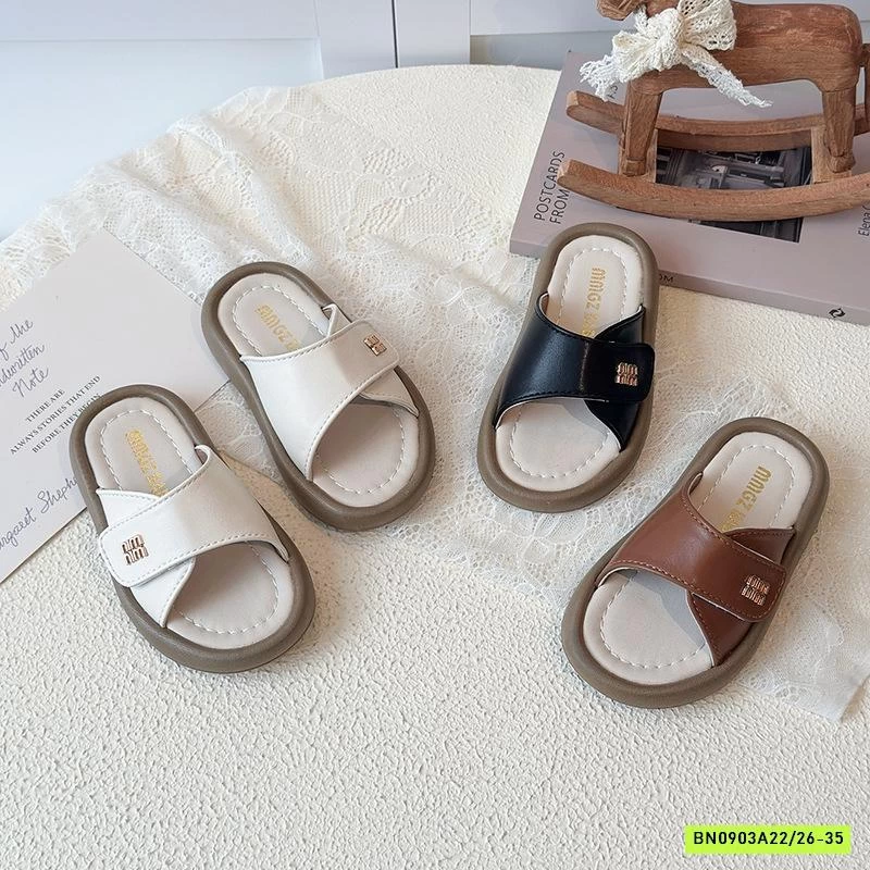 DÉP LÊ QUAI DÁN NGANG