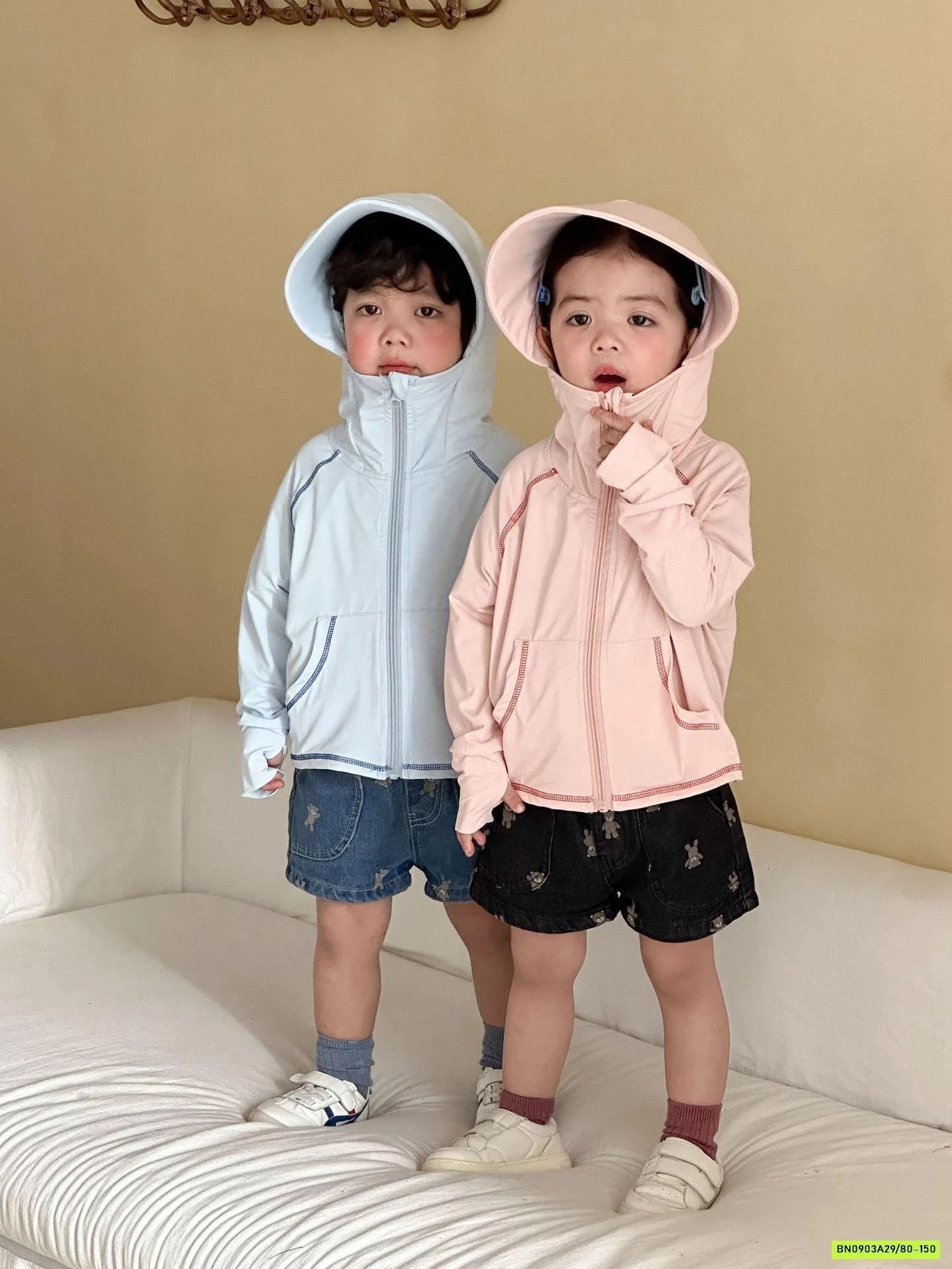 SHORT JEANS THÊU GẤU