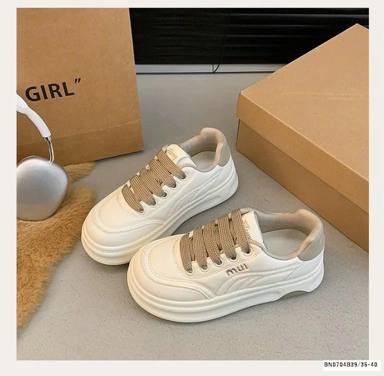 GIÀY THỂ THAO ĐỘN ĐẾ CHO NỮ