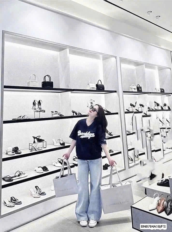 PHÔNG CỔ TYM WG.WE