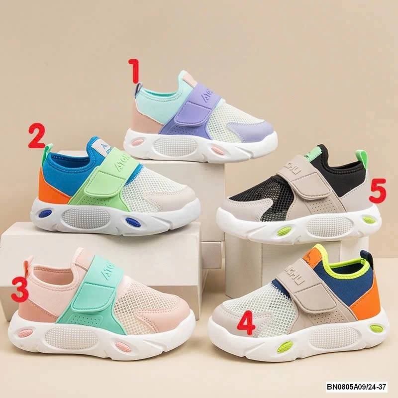 GIÀY THỂ THAO THOÁNG KHÍ PHỐI MÀU