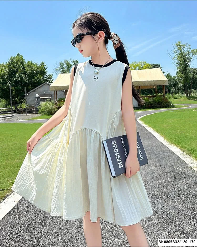 ĐẦM SUỐNG SÁCH NÁCH