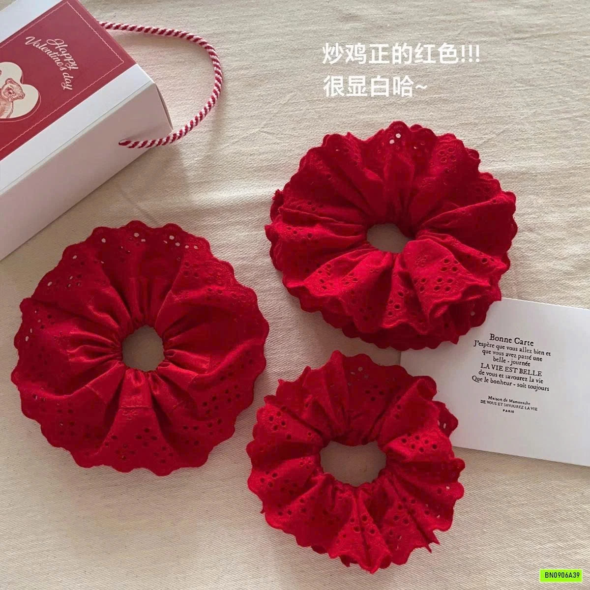 SÉT 3 DÂY BUỘC TÓC REN ĐỎ