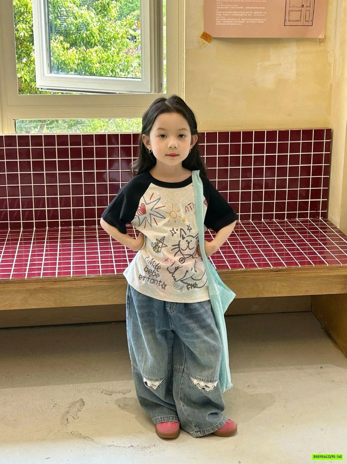 AO HÌNH PHỐI MÀU TAY MIX JEANS SUÔNG