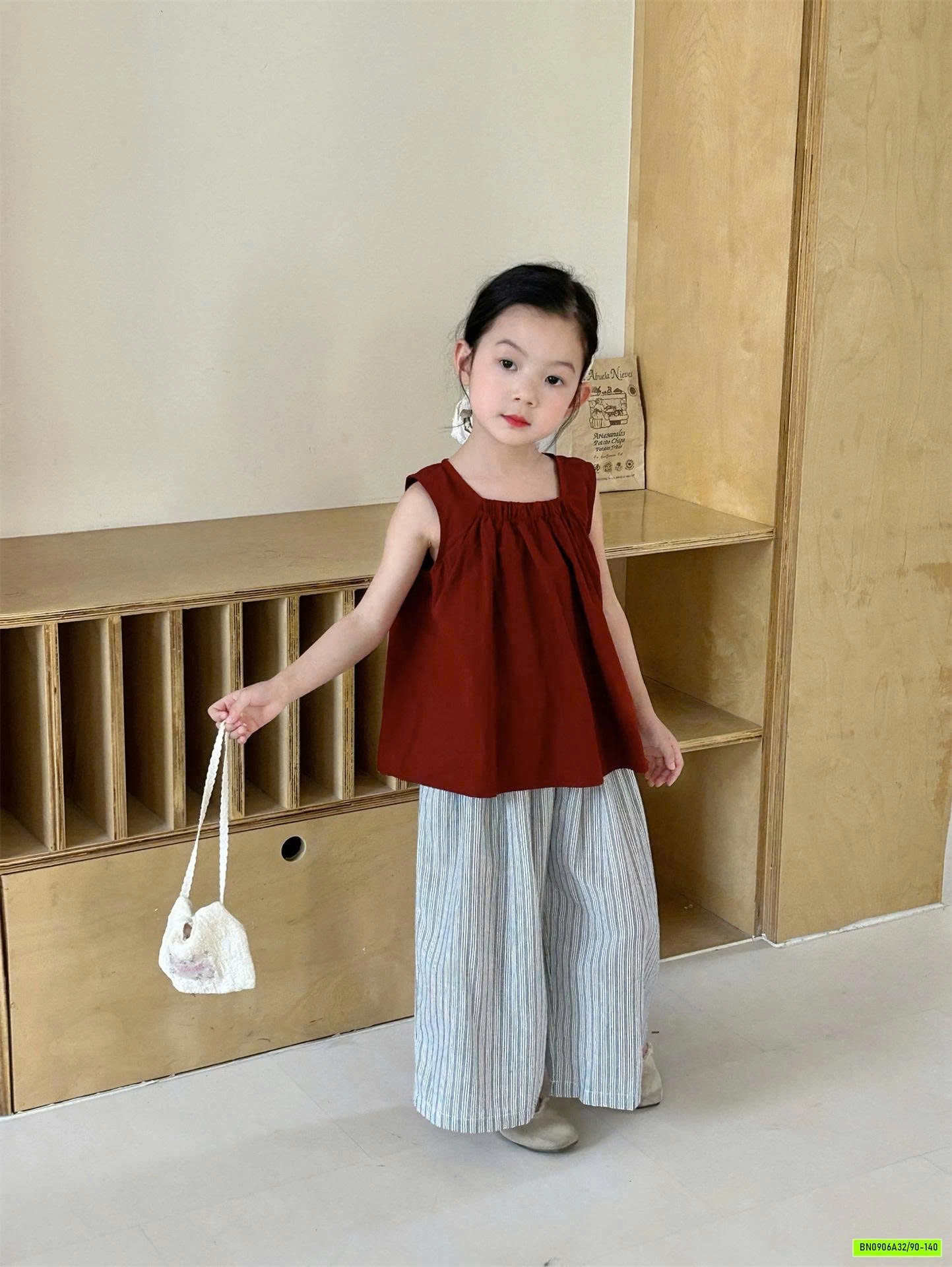 ÁO BBD ĐỎ MIX QUẦN SUÔNG SỌC