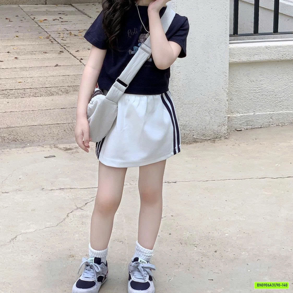 CROPTOP IN HÌNH MIX CV 2 SỌC