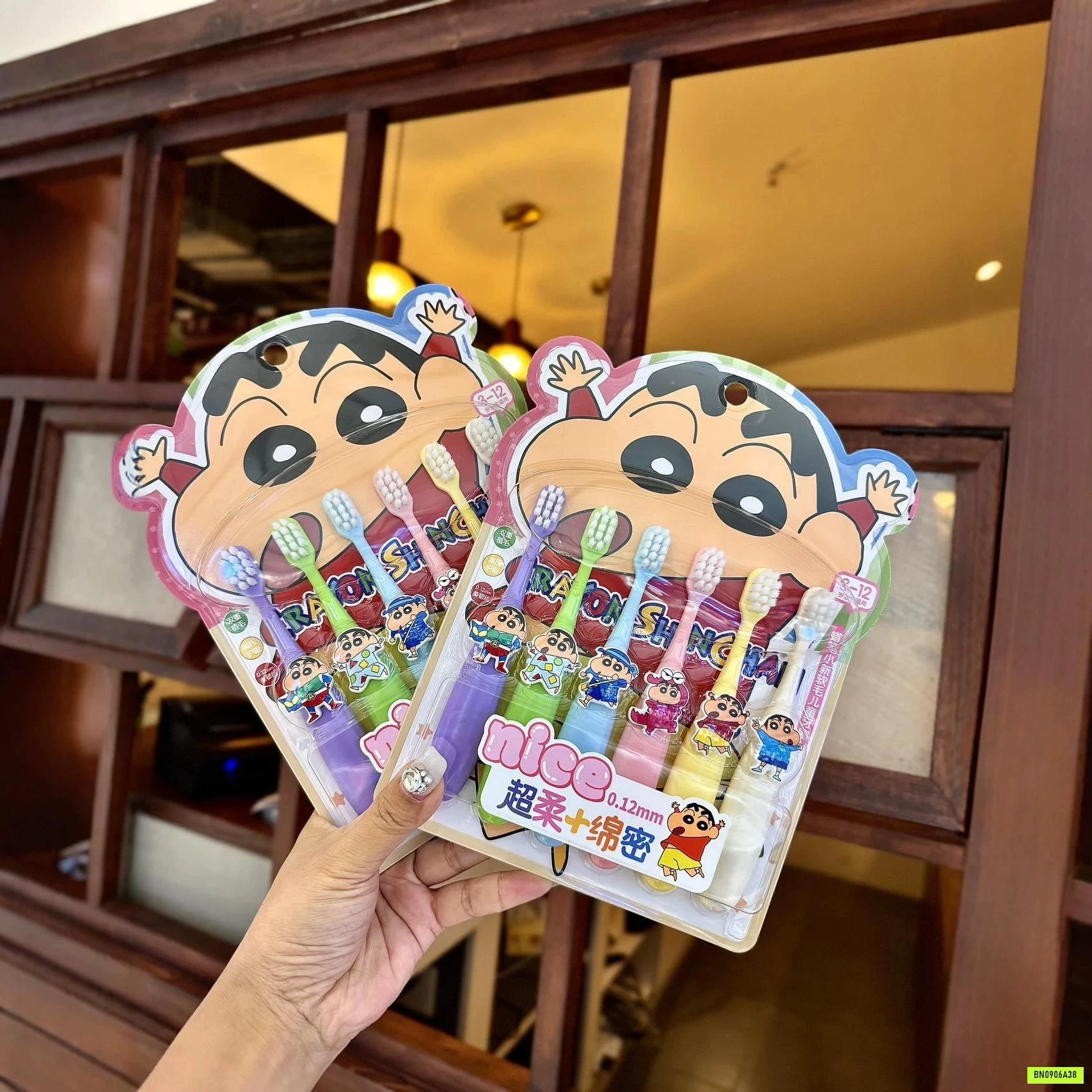 SÉT 6 BÀN CHẢI ĐÁNH RĂNG SHINCHAN