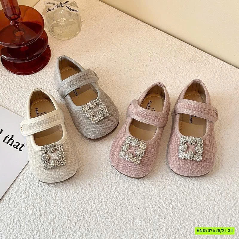 GIÀY BÚP B TAG ĐÁ VUÔNG