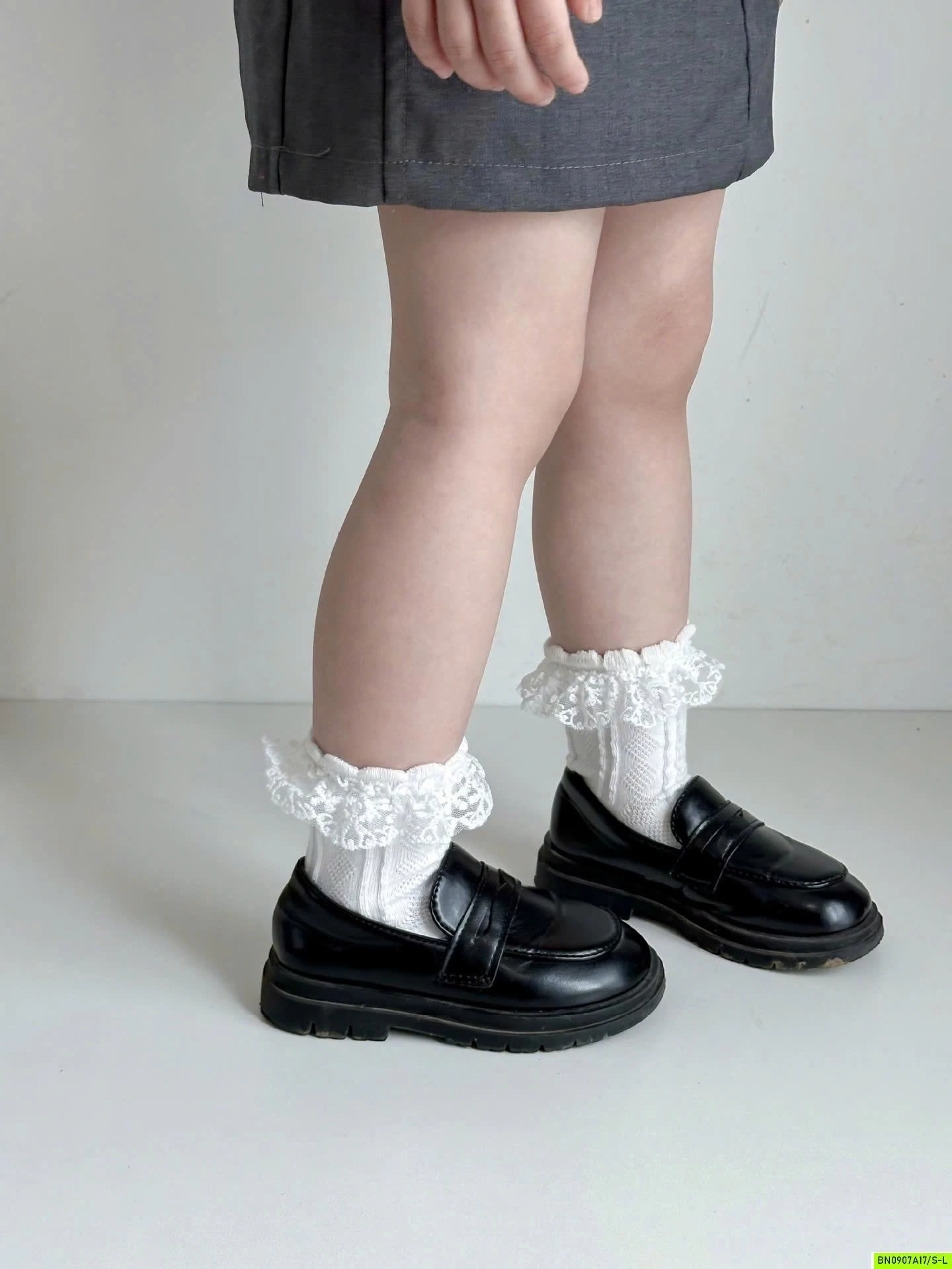 SÉT 3Đ TẤT PHỐI CỔ REN TIỂU THƯ