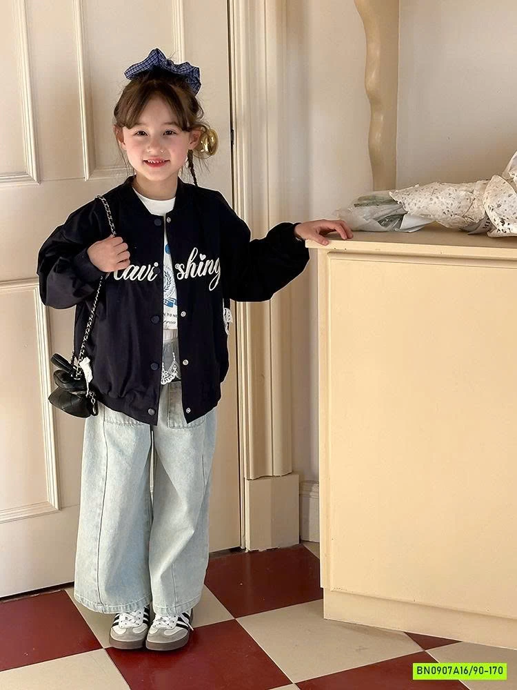 BOMBER XANH THAN 25A053 AMBB