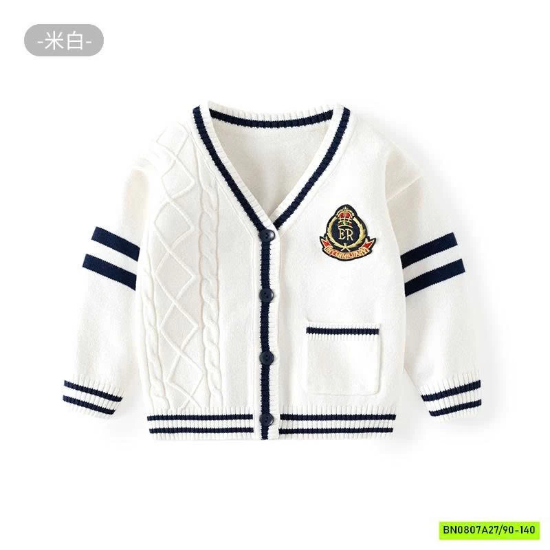 KHOÁC LEN PHỐI VIỀN LOGO NGỰC