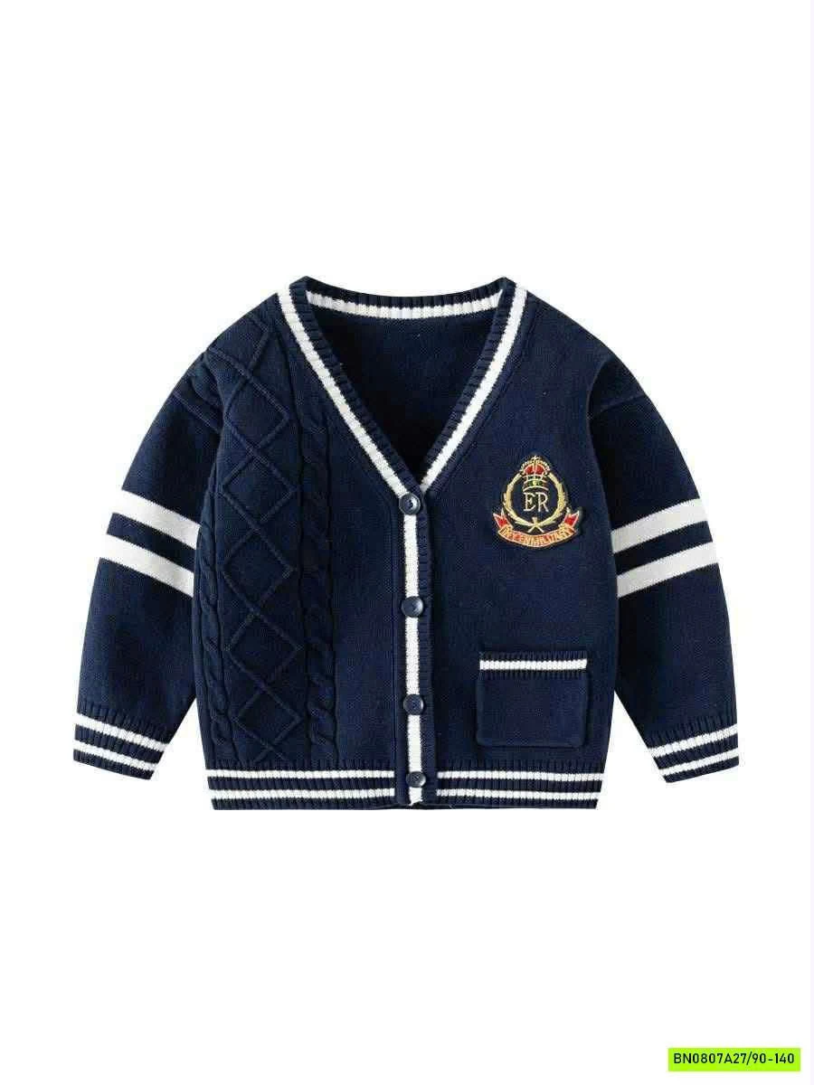 KHOÁC LEN PHỐI VIỀN LOGO NGỰC