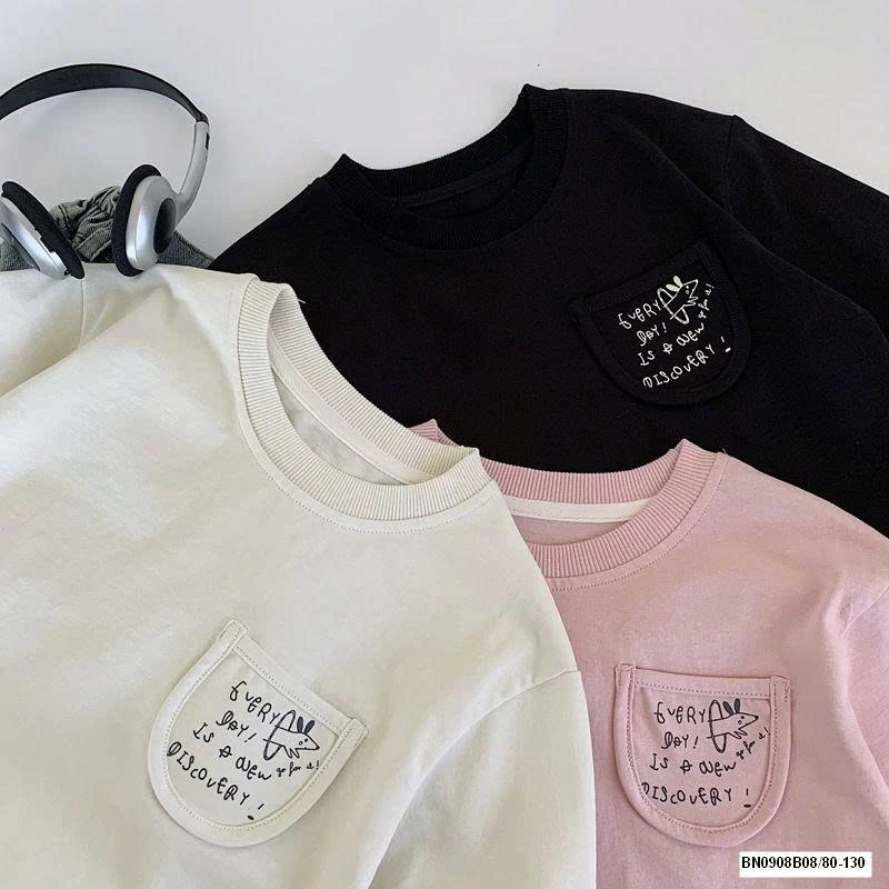 ÁO THUN DÀI TAY TÚI NGỰC IN CHỮ