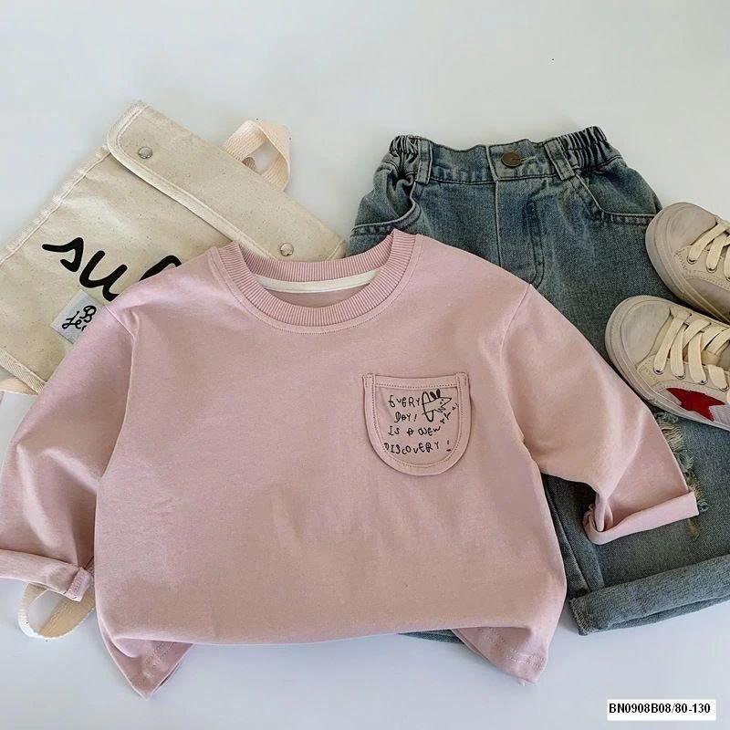 ÁO THUN DÀI TAY TÚI NGỰC IN CHỮ