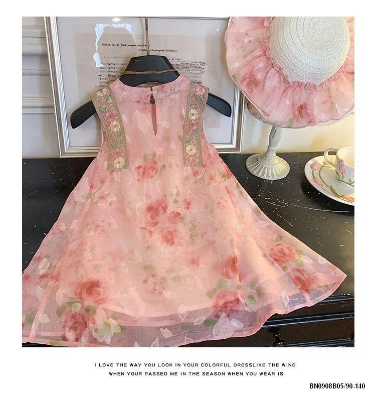 ĐẦM HOA HỒNG SÁT NÁCH