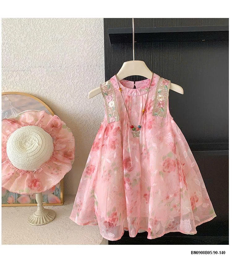 ĐẦM HOA HỒNG SÁT NÁCH