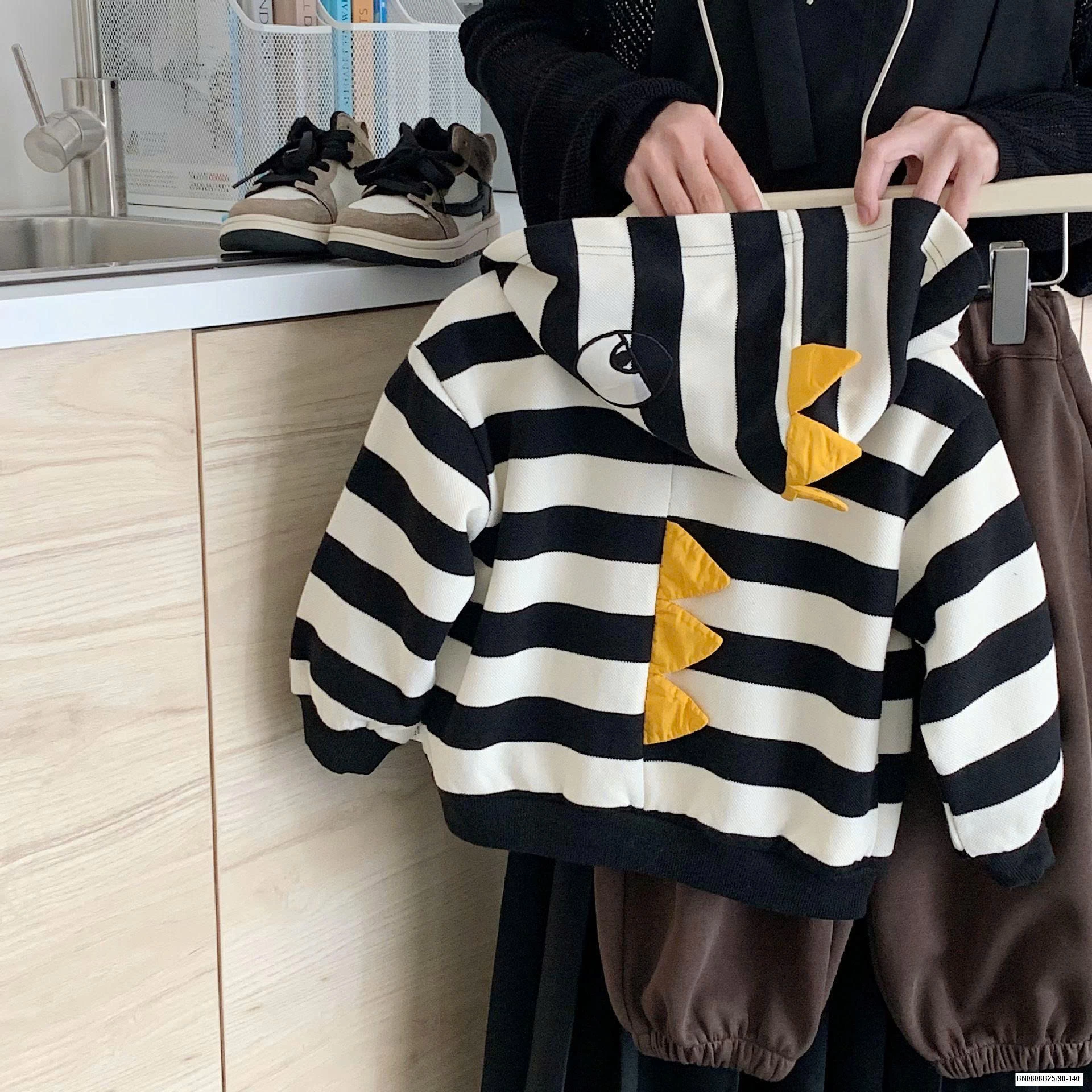 ÁO KHOÁC NỈ KẺ NGANG