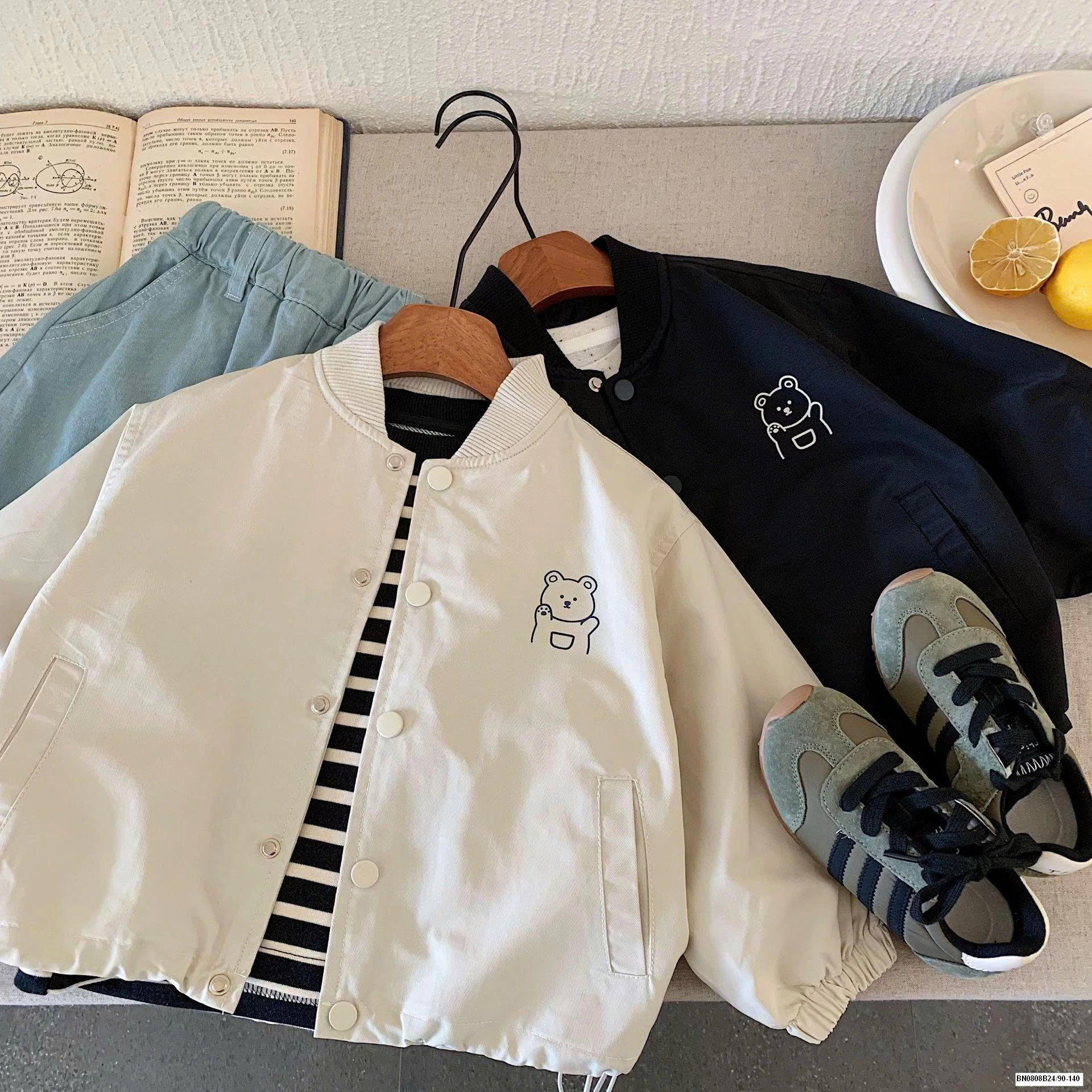 ÁO KHOÁC GIÓ IN HÌNH GẤU