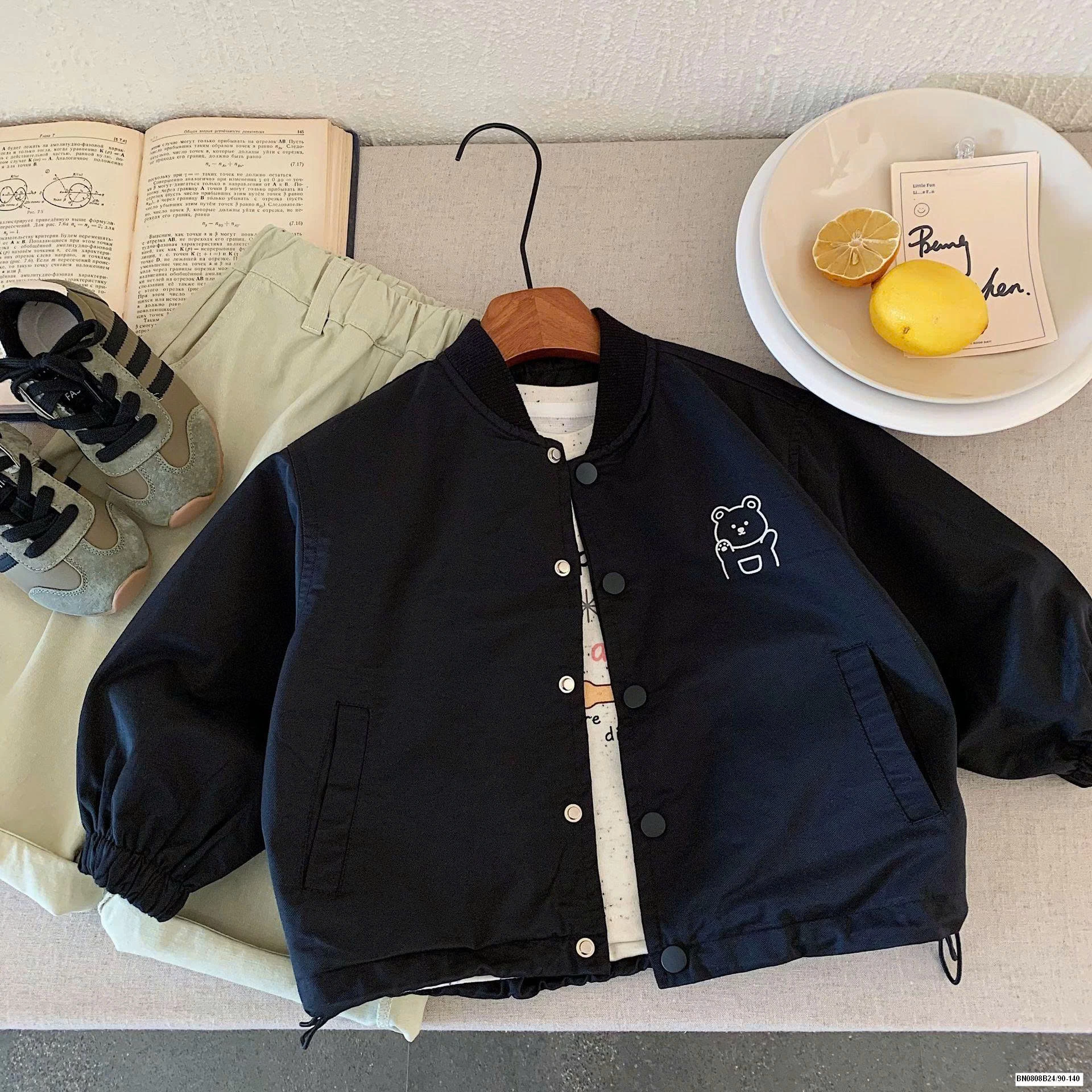 ÁO KHOÁC GIÓ IN HÌNH GẤU